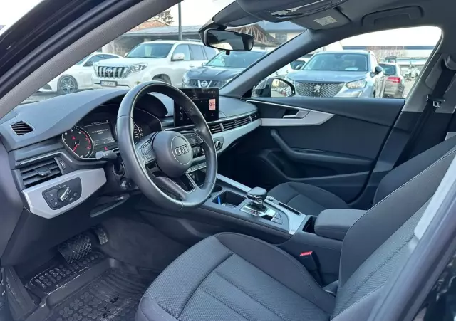 AUDI A4 35 TFSI mHEV Advanced S tronic