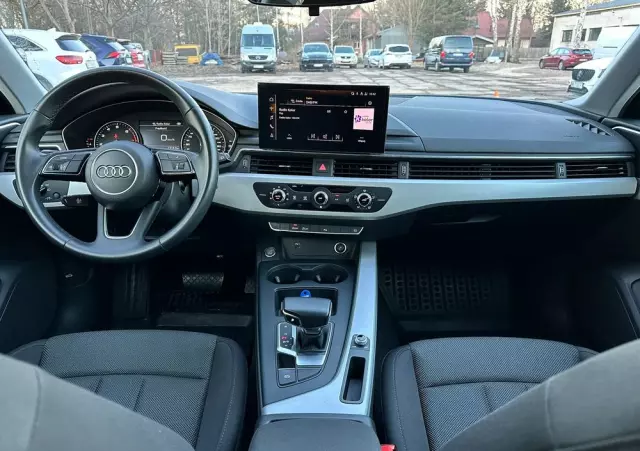 AUDI A4 35 TFSI mHEV Advanced S tronic