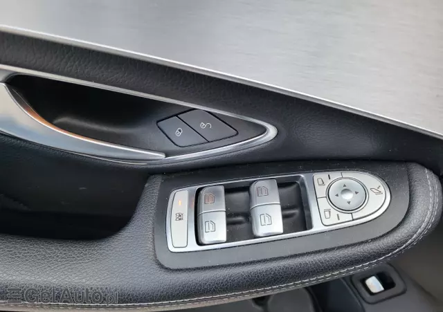 MERCEDES-BENZ Klasa C 180 d 9G-TRONIC