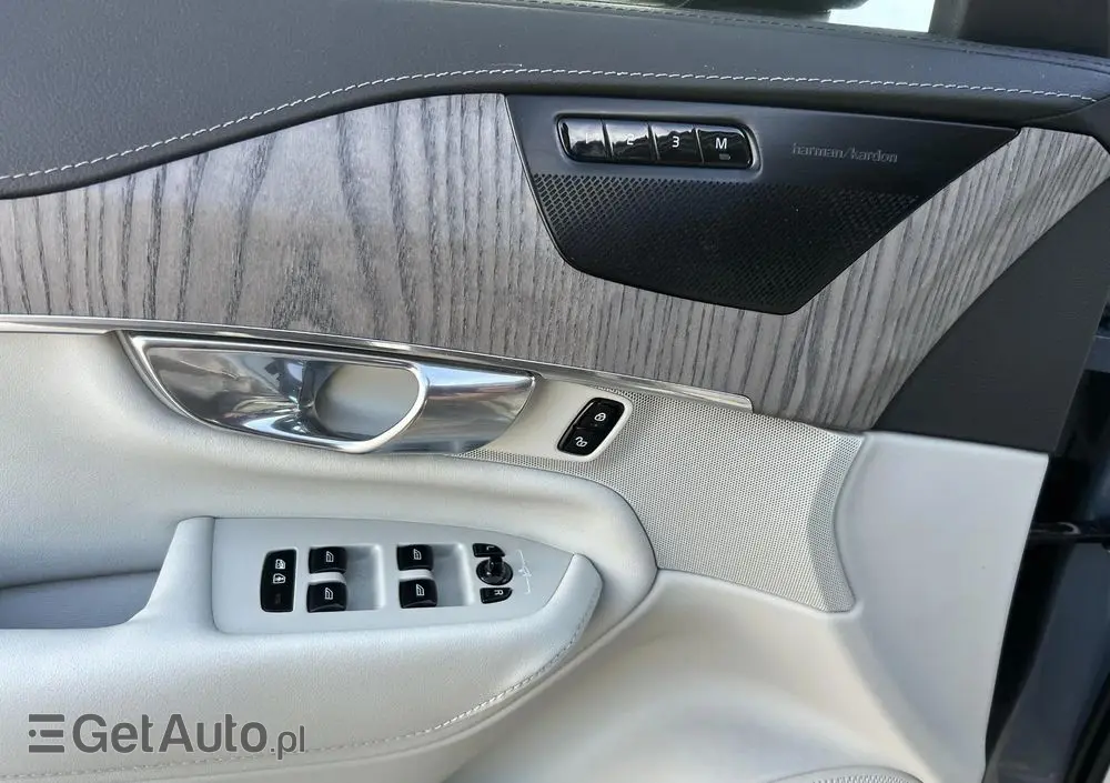 VOLVO XC 90 B5 D AWD Plus Dark 7os
