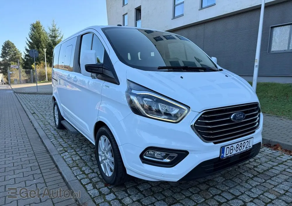 FORD Tourneo Custom 2.0 EcoBlue L1 Titanium