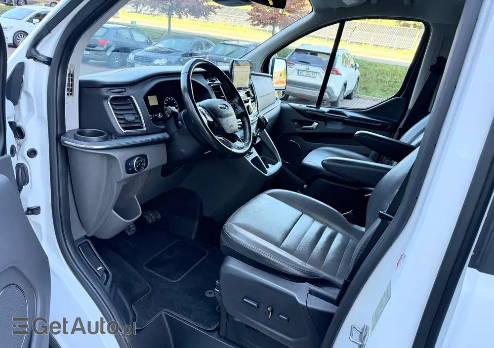 FORD Tourneo Custom 2.0 EcoBlue L1 Titanium