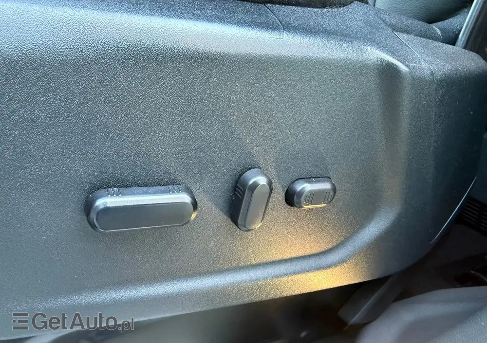 FORD Tourneo Custom 2.0 EcoBlue L1 Titanium