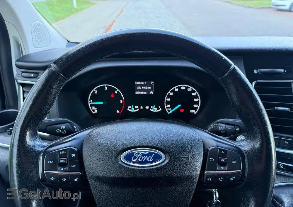 FORD Tourneo Custom 2.0 EcoBlue L1 Titanium