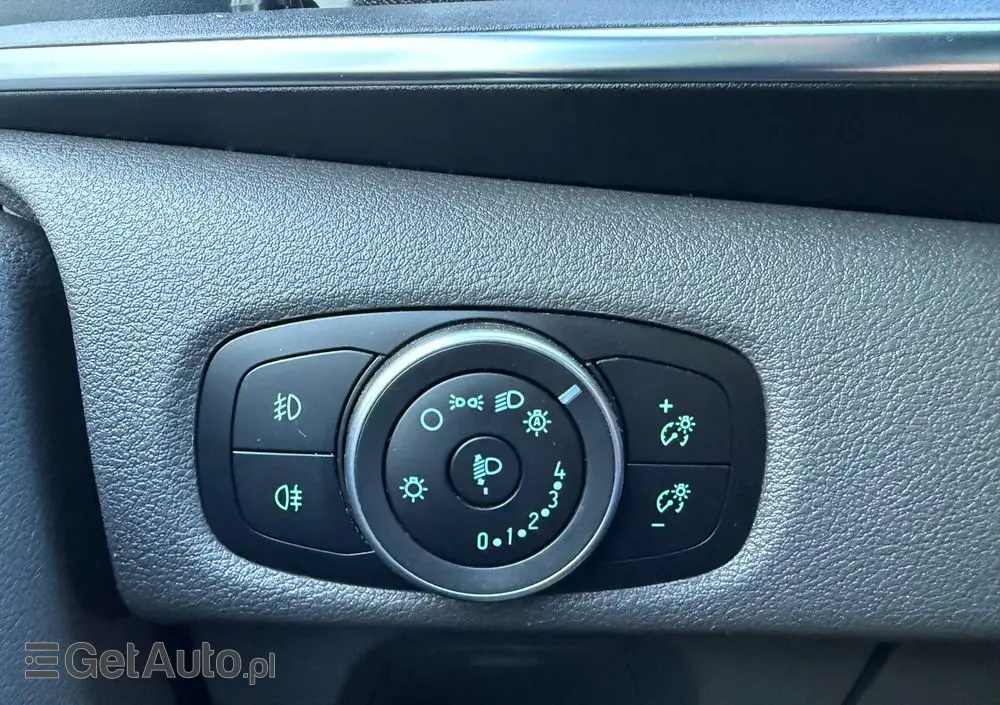 FORD Tourneo Custom 2.0 EcoBlue L1 Titanium