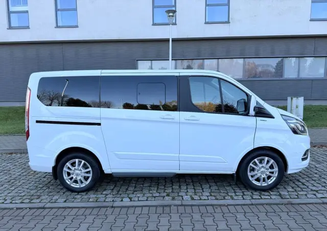 FORD Tourneo Custom 2.0 EcoBlue L1 Titanium