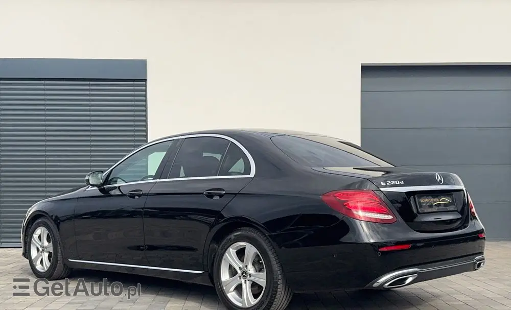 MERCEDES-BENZ Klasa E 220 d Business Edition 9G-TRONIC