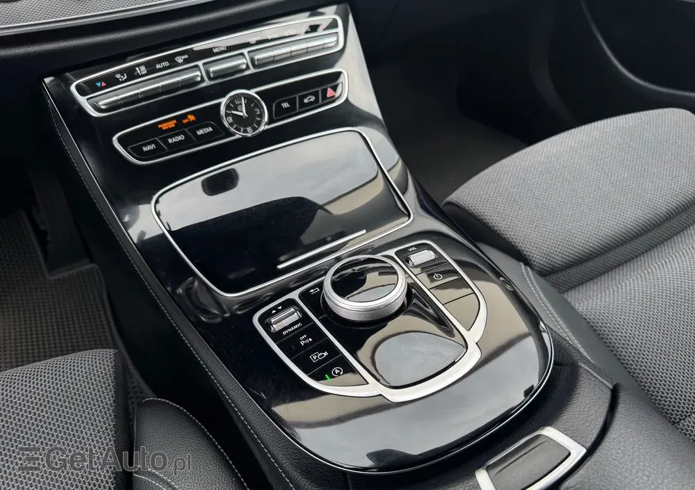 MERCEDES-BENZ Klasa E 220 d Business Edition 9G-TRONIC