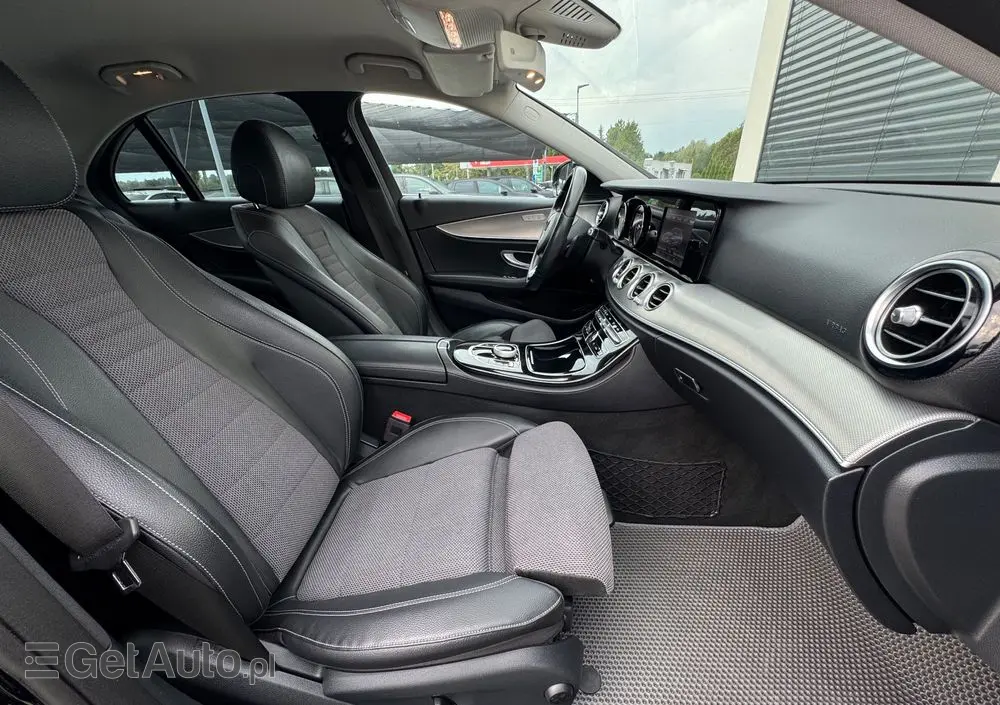 MERCEDES-BENZ Klasa E 220 d Business Edition 9G-TRONIC