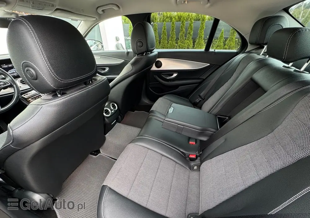 MERCEDES-BENZ Klasa E 220 d Business Edition 9G-TRONIC