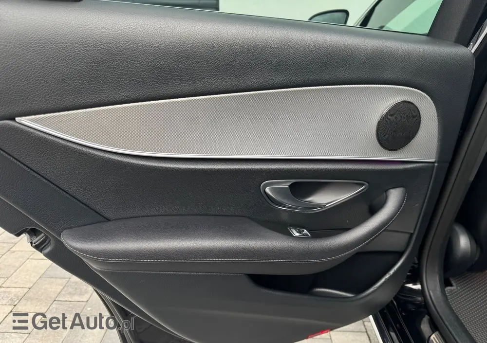 MERCEDES-BENZ Klasa E 220 d Business Edition 9G-TRONIC