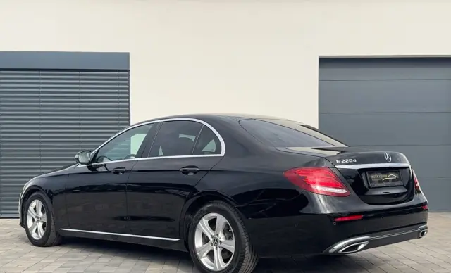 MERCEDES-BENZ Klasa E 220 d Business Edition 9G-TRONIC