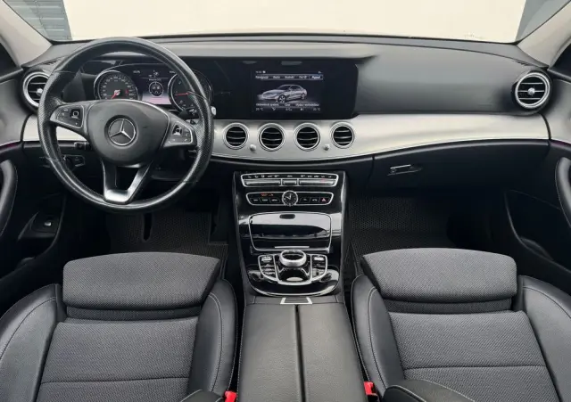 MERCEDES-BENZ Klasa E 220 d Business Edition 9G-TRONIC