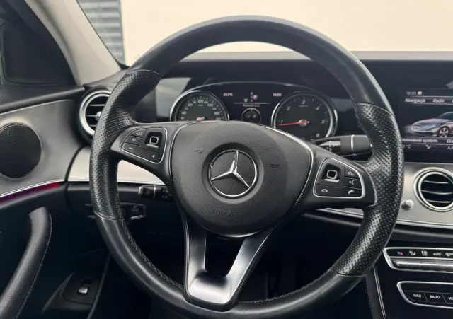 MERCEDES-BENZ Klasa E 220 d Business Edition 9G-TRONIC