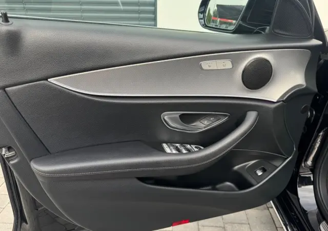 MERCEDES-BENZ Klasa E 220 d Business Edition 9G-TRONIC