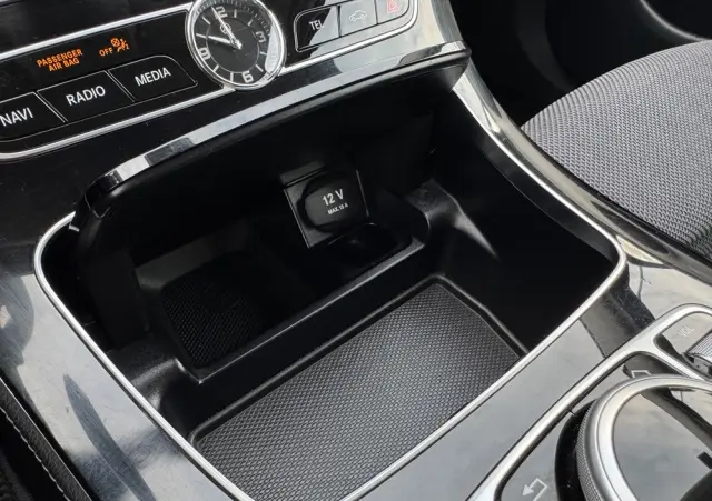 MERCEDES-BENZ Klasa E 220 d Business Edition 9G-TRONIC