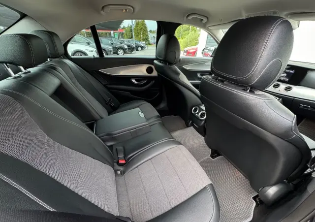 MERCEDES-BENZ Klasa E 220 d Business Edition 9G-TRONIC