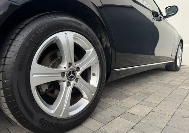 MERCEDES-BENZ Klasa E 220 d Business Edition 9G-TRONIC