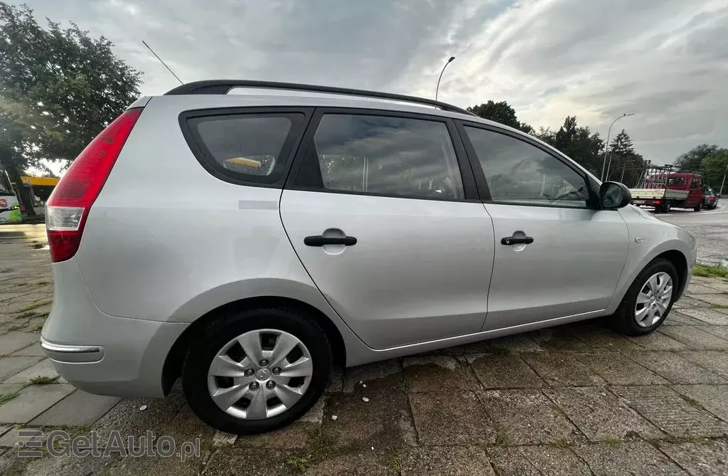 HYUNDAI I30 1.6 (126 KM)