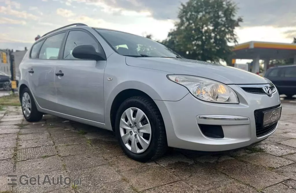 HYUNDAI I30 1.6 (126 KM)