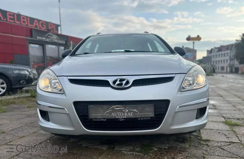 HYUNDAI I30 1.6 (126 KM)