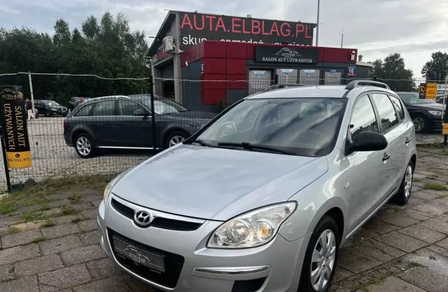 HYUNDAI I30 1.6 (126 KM)