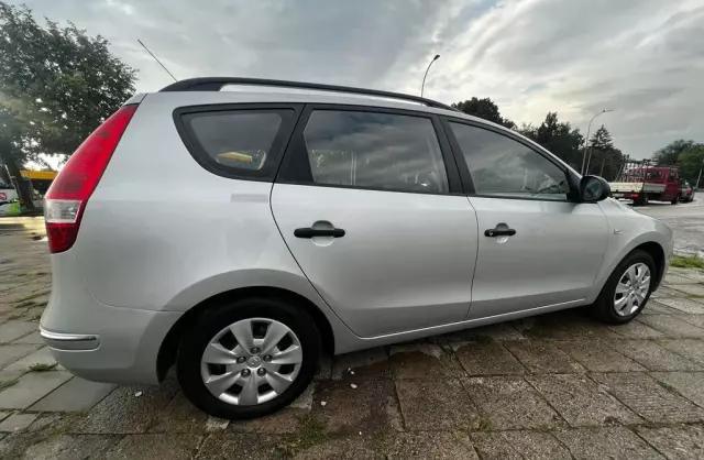 HYUNDAI I30 1.6 (126 KM)