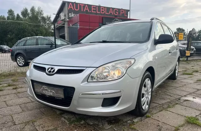 HYUNDAI I30 1.6 (126 KM)
