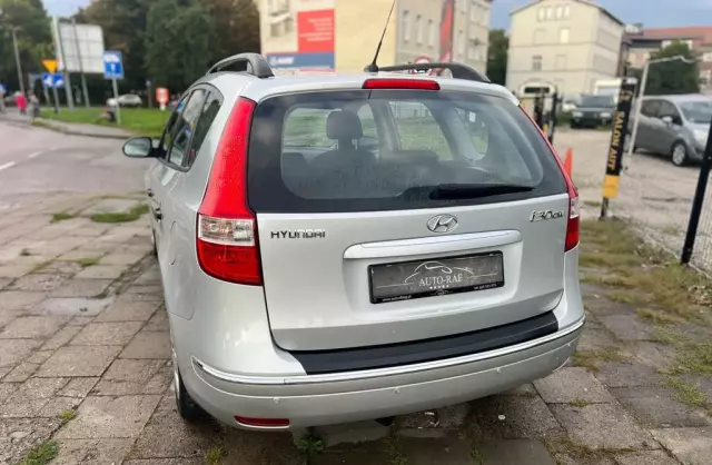 HYUNDAI I30 1.6 (126 KM)