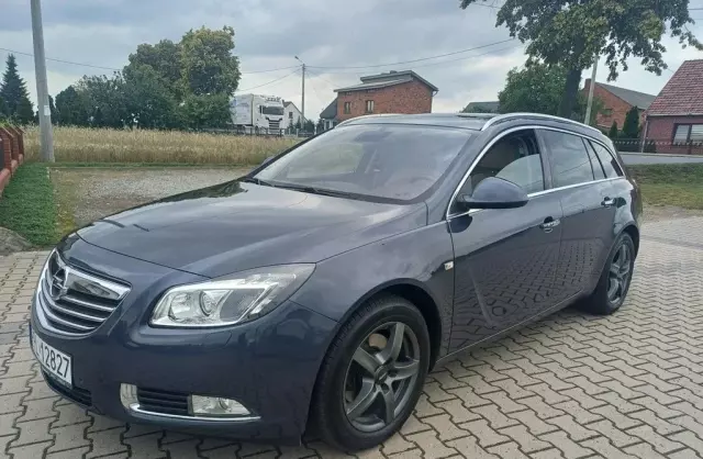 OPEL Insignia 