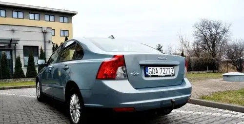 VOLVO S40 