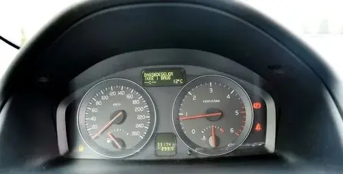 VOLVO S40 