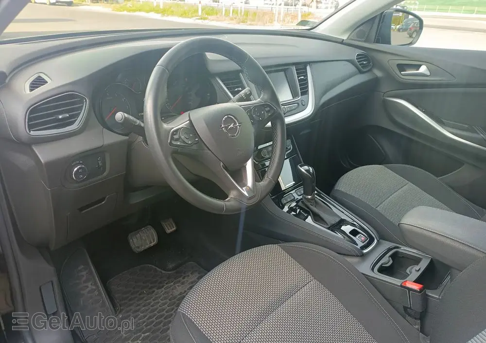 OPEL Grandland X 1.2 T GPF Design Line S&S