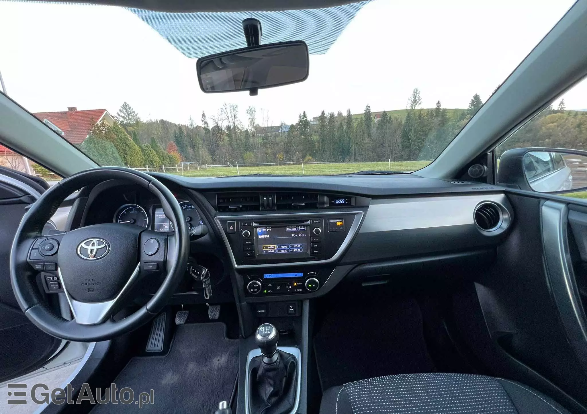 TOYOTA Auris 1.4 D-4D Edition