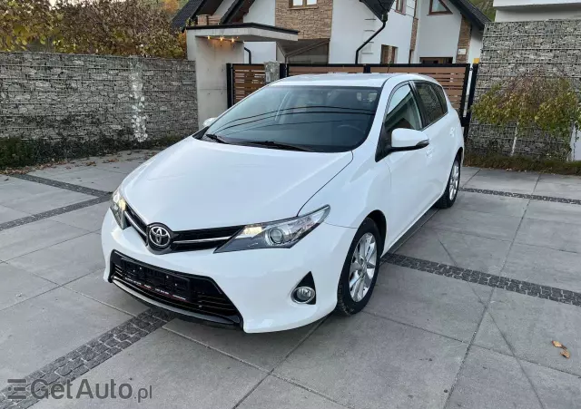 TOYOTA Auris 1.4 D-4D Edition