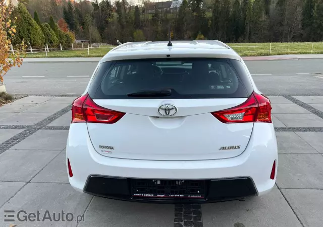 TOYOTA Auris 1.4 D-4D Edition