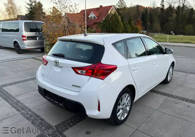 TOYOTA Auris 1.4 D-4D Edition