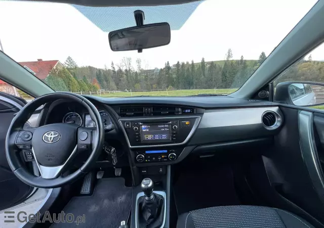 TOYOTA Auris 1.4 D-4D Edition