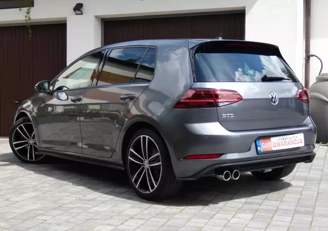 VOLKSWAGEN Golf VII 2.0 TDI BMT GTD