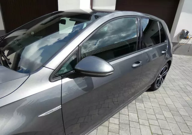 VOLKSWAGEN Golf VII 2.0 TDI BMT GTD