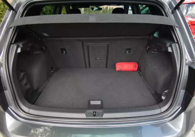 VOLKSWAGEN Golf VII 2.0 TDI BMT GTD