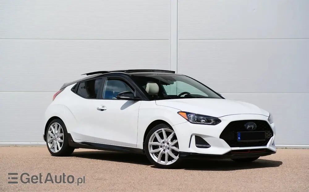 HYUNDAI Veloster 