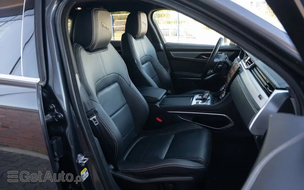 JAGUAR F-Pace D165 AWD R-Dynamic S