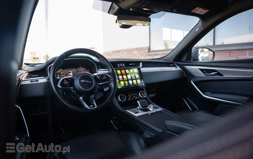 JAGUAR F-Pace D165 AWD R-Dynamic S