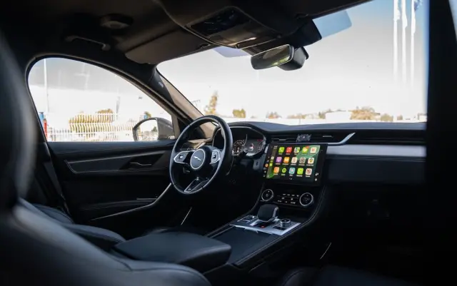 JAGUAR F-Pace D165 AWD R-Dynamic S