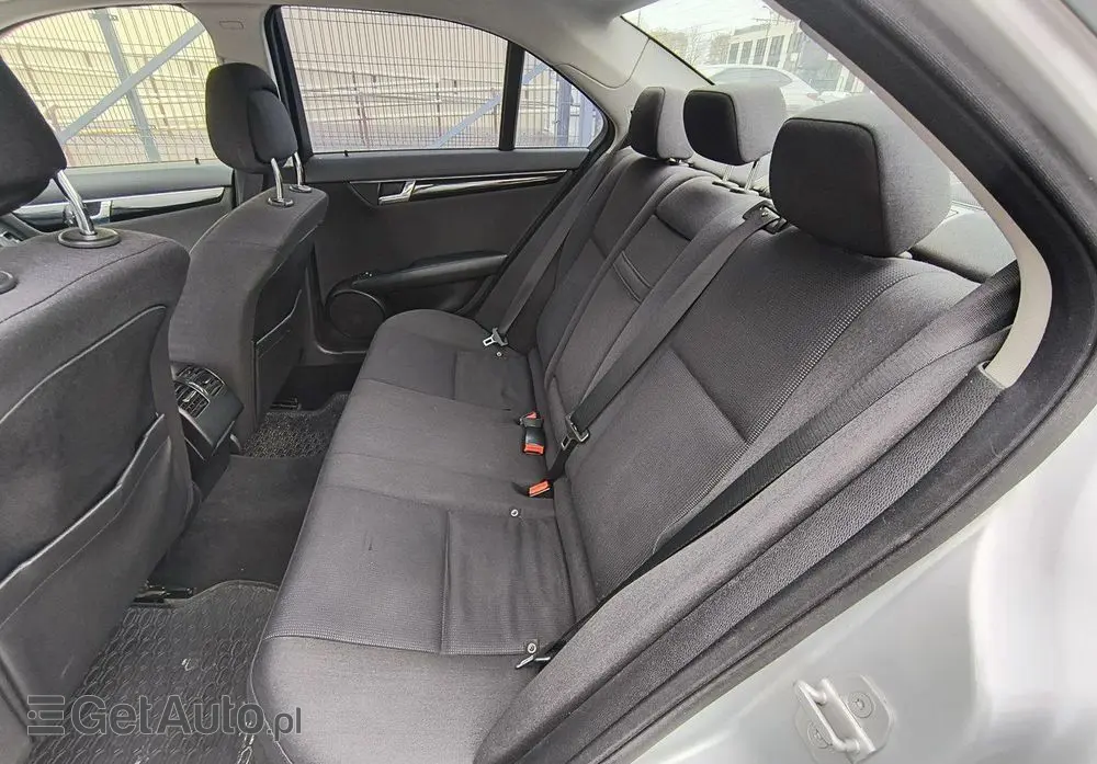 MERCEDES-BENZ Klasa C 180 Kompressor Elegance