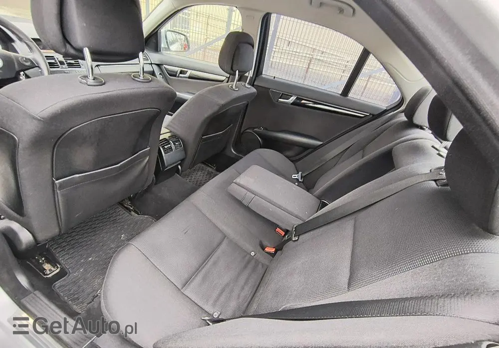 MERCEDES-BENZ Klasa C 180 Kompressor Elegance