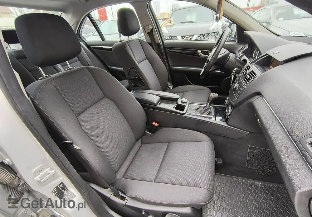 MERCEDES-BENZ Klasa C 180 Kompressor Elegance
