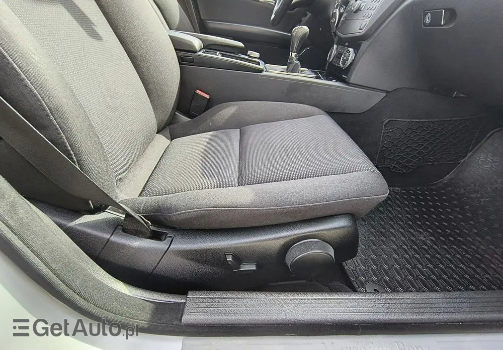 MERCEDES-BENZ Klasa C 180 Kompressor Elegance