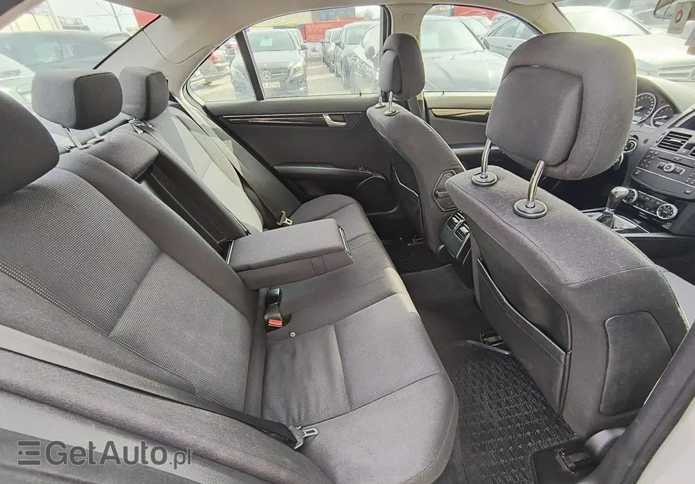 MERCEDES-BENZ Klasa C 180 Kompressor Elegance